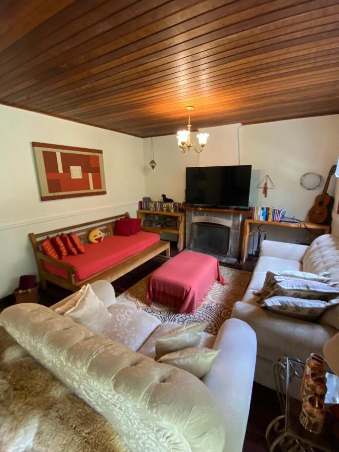 Apartamento Em Condominio กังโปสดูจอร์เดา ภายนอก รูปภาพ
